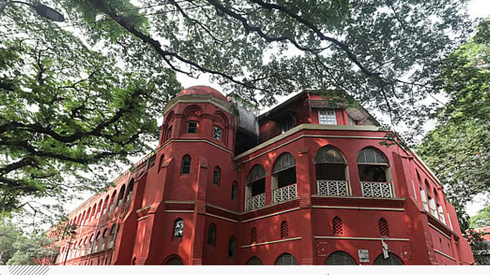 নিজের নামে রেলওয়েতে প্রায় কোটি টাকার বিল, জানেনই না গৃহিণী কোহিনূর