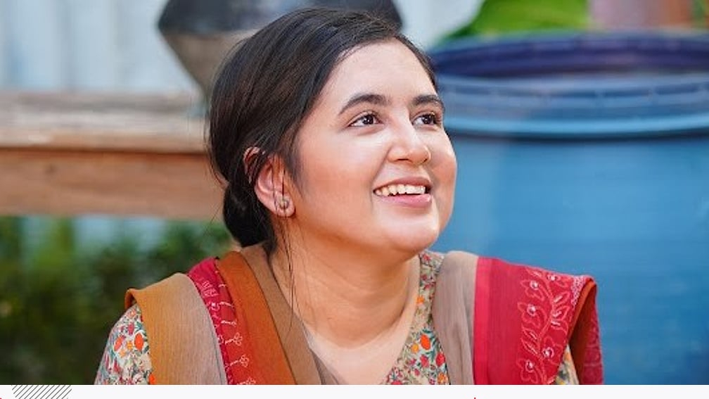 ৯ মাসের বিরতির পর তানিয়া বৃষ্টির শুটিং ফিরে, ১৫টি ছবি প্রকাশ